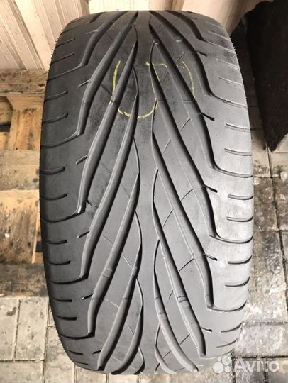 Maxxis MA-Z1 Victra 255/40 R19 100W