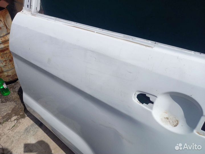 Дверь задняя левая Ford Explorer 5
