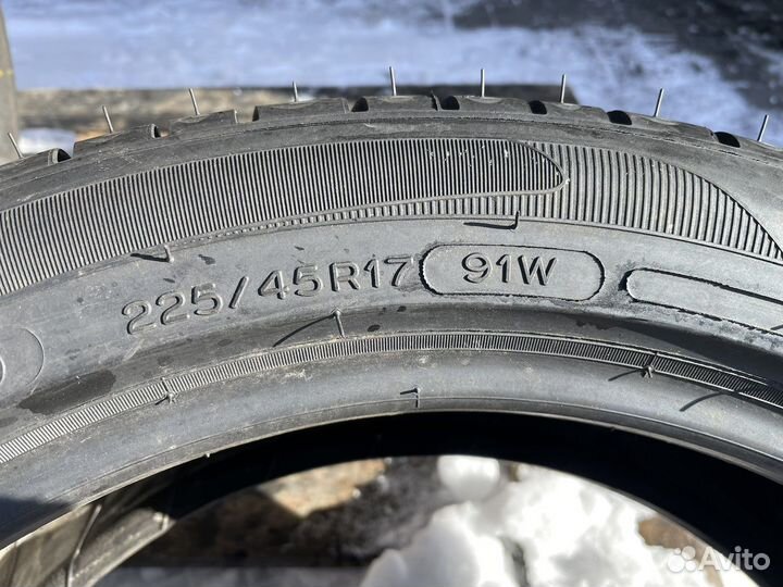 Michelin Primacy HP 225/45 R17