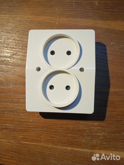Розетки, выключатели встраиваемые