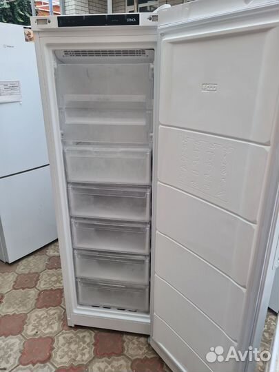 Морозильная камера вертикальная стинол