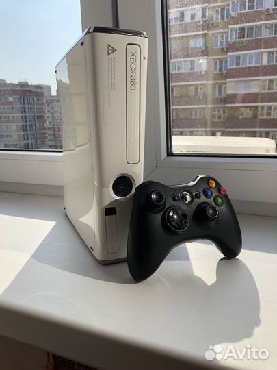 Консоль-Xbox 360 (Аврора)