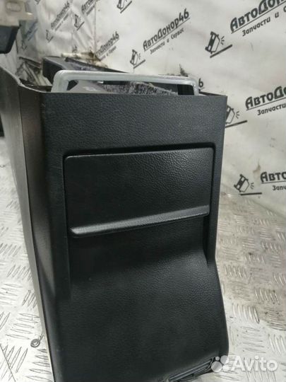 Центральный тоннель Nissan Teana J31