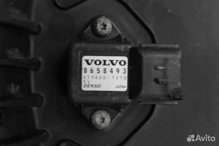 Коллектор впускной к-кт Volvo V50 S40 C30 2004