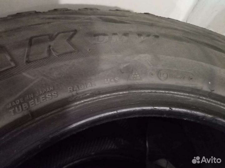Bridgestone Blizzak DM-V1 285/60 R18