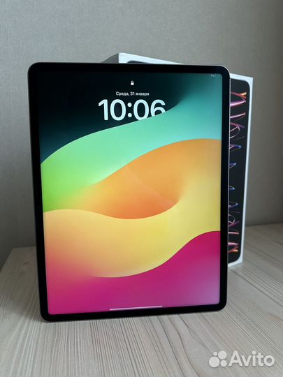 Apple iPad pro 12.9 + iPad Magic Keyboard