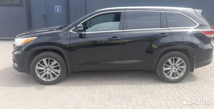 В разборке Toyota Highlander XU 50