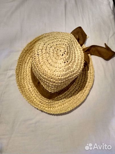 Шляпа женская соломенная