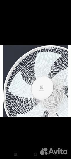 Вентилятор напольный Electrolux EFF-1020i