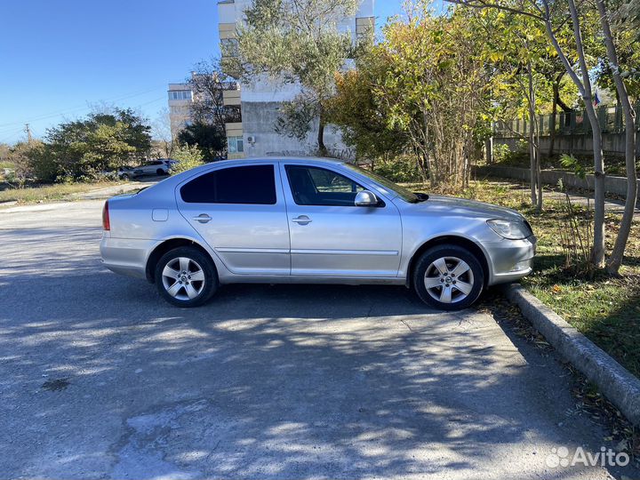 Skoda Octavia 1.6 AT, 2011, 317 275 км