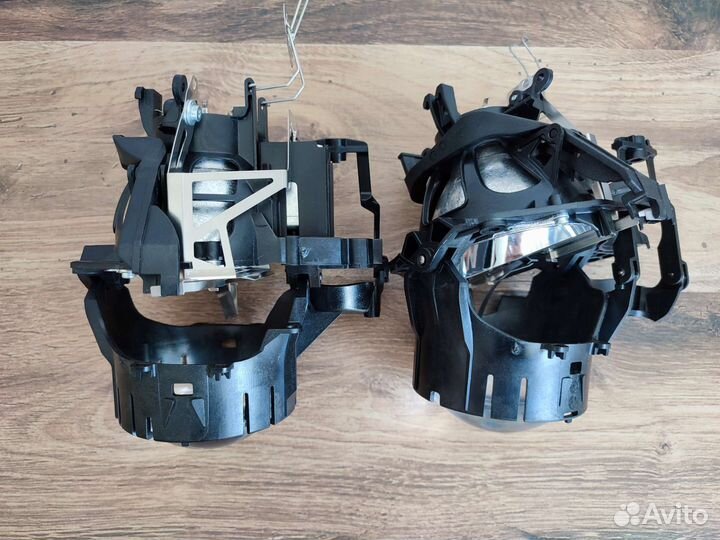 Линзы адаптивные в фары Вольво