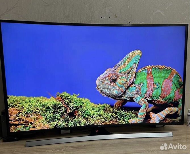 Телевизор samsung smart tv 55 д. 138см.UHD
