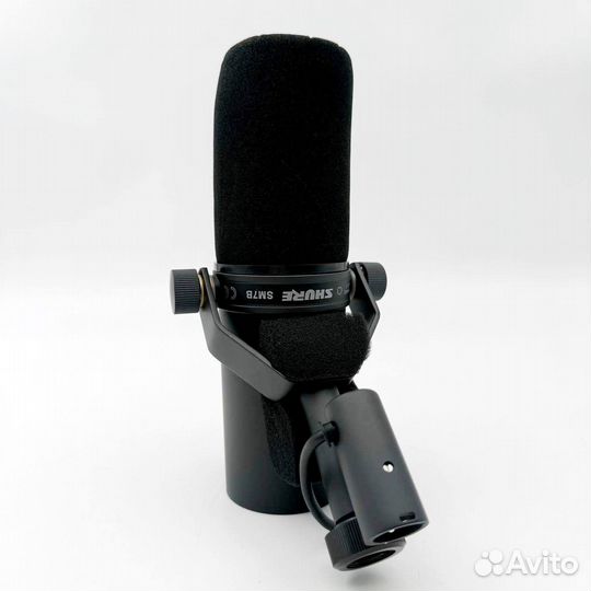 Профессиональный микрофон Shure