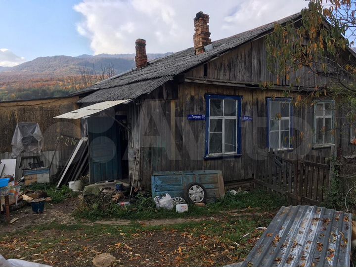 Дом 25,7 м² на участке 6,3 сот.