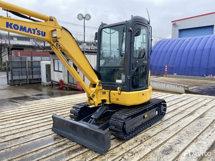 Мини-экскаватор Komatsu PC30MR-3, 2012