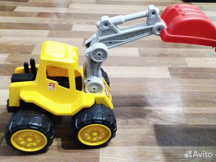 Экскаватор детский с снимающимися граблями
