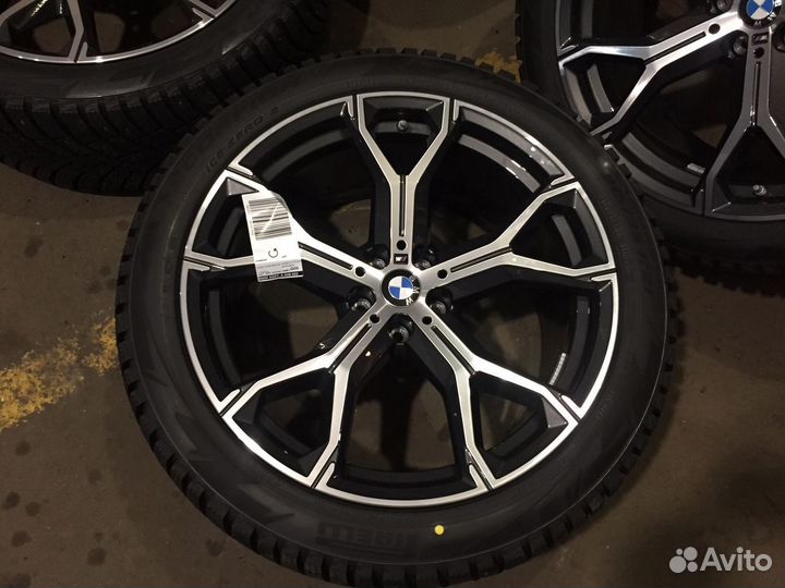 R21 Pirelli Scorpion Ice Zero 2 315/35, PCD 5x112 DIA 66.6