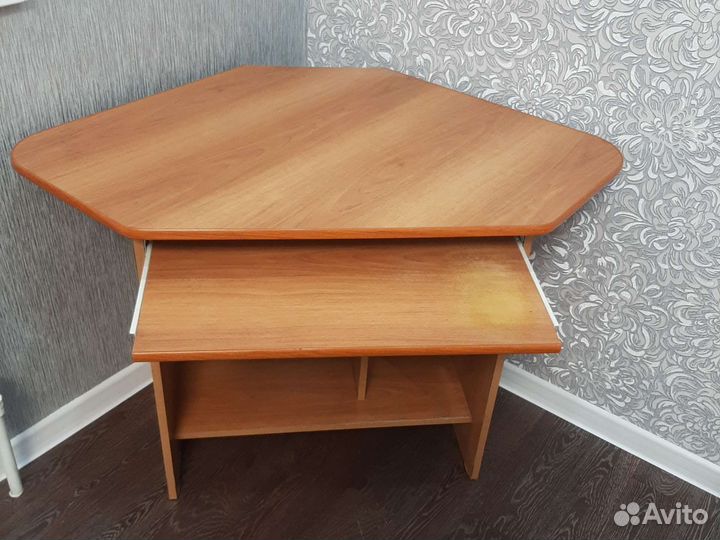 Компьютерный стол бу