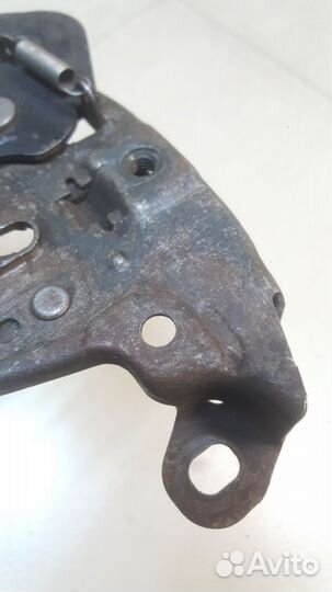 Замок капота Nissan Almera N16 2004