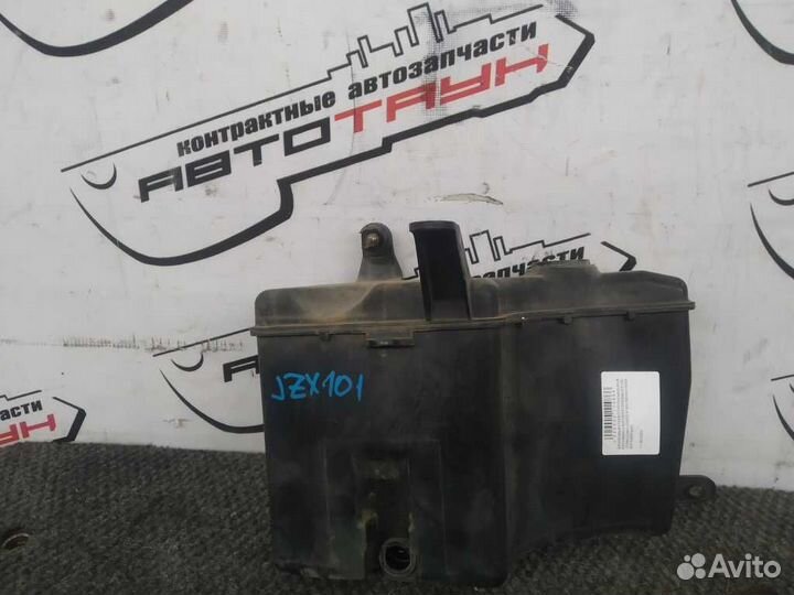 Бачок омывателя toyota chaser cresta mark II GX100