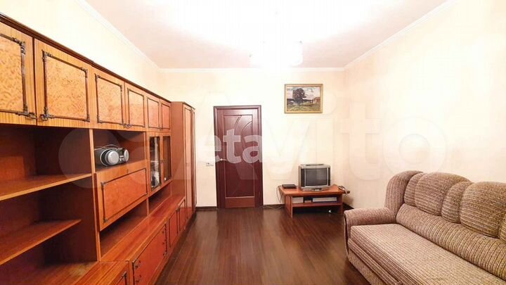 2-к. квартира, 57 м², 3/5 эт.