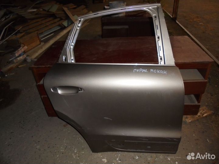 Дверь задняя правая Porsche Macan