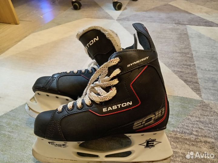 Коньки хоккейные