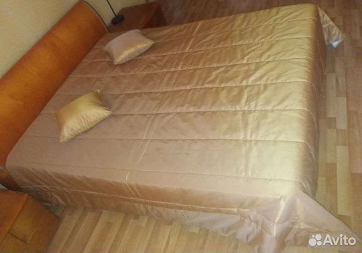 Покрывало на двуспальную кровать Togas