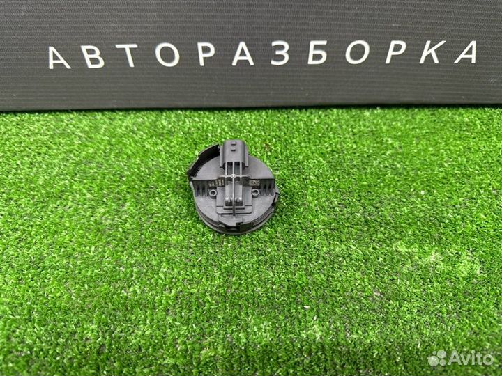 Датчик удара боковой передний Infiniti Qx50 J55