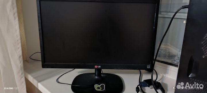 LG Монитор 22M35AA