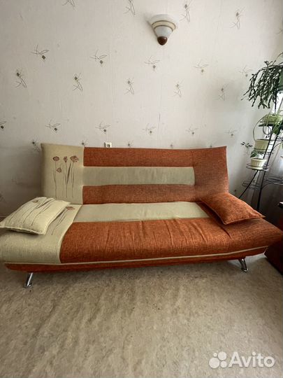 Диваны и кресло бу в хорошем состояние