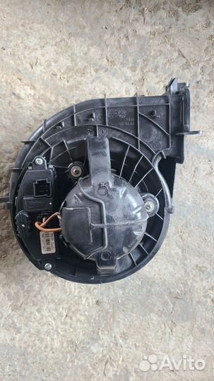 Моторчик печки BMW X5 F15 Левый руль