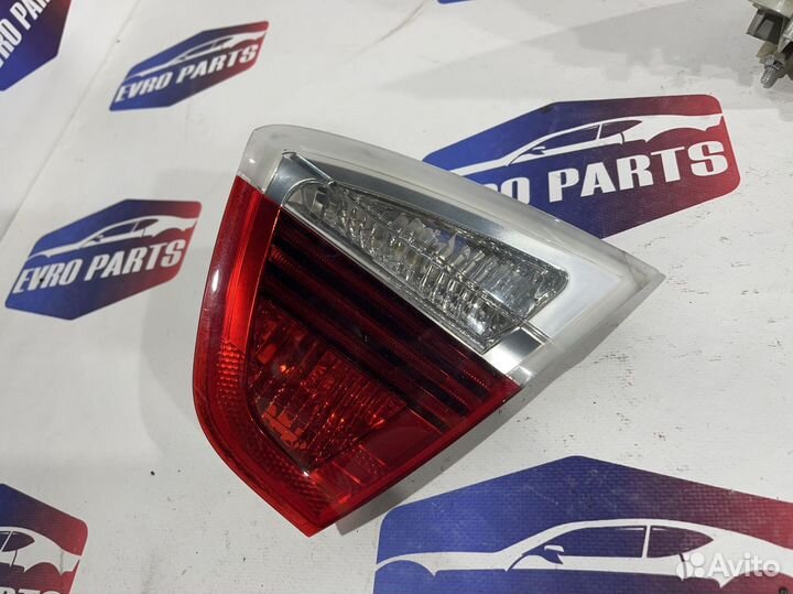 Фонарь задний BMW 3 E-90 правый в крышку багажника