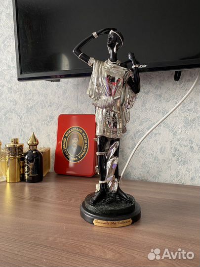 Статуэтка негритянка