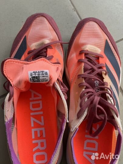 Кроссовки adidas женские