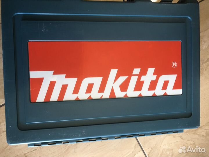 Перфоратор makita 2450 бу