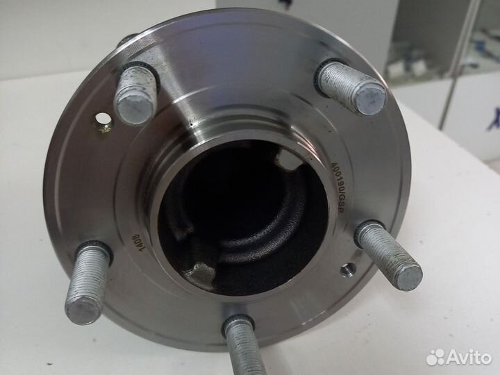 Ступица колеса задн hyundai santa FE 9400190