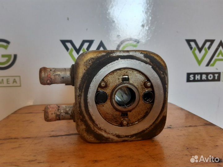 Теплообменник масляного фильтра Audi A6 C5 (4B2)