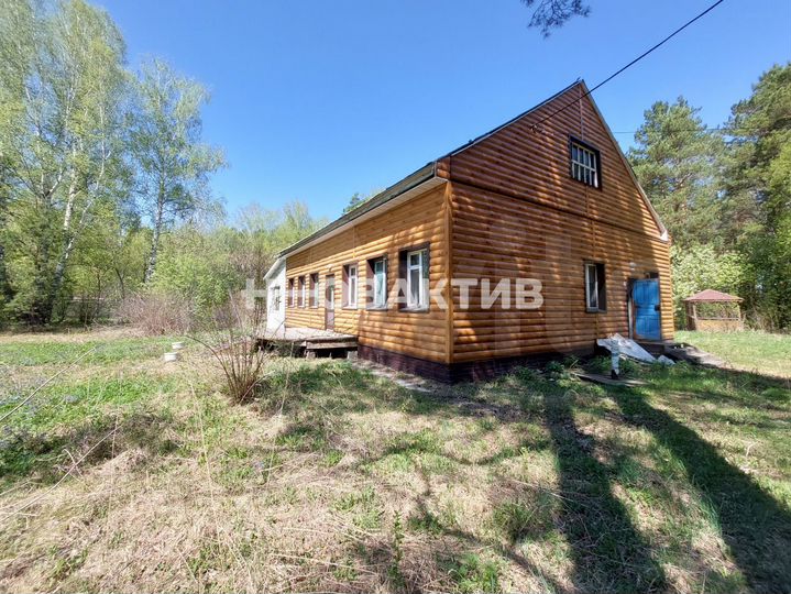 Дом 192 м² на участке 50 сот.