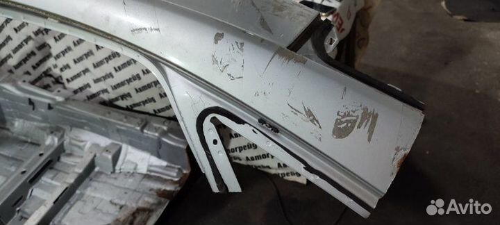 Стойка кузова левая Audi A6 4G CGW 18.04.2011