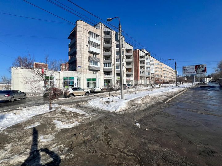 Свободного назначения, 670 м²