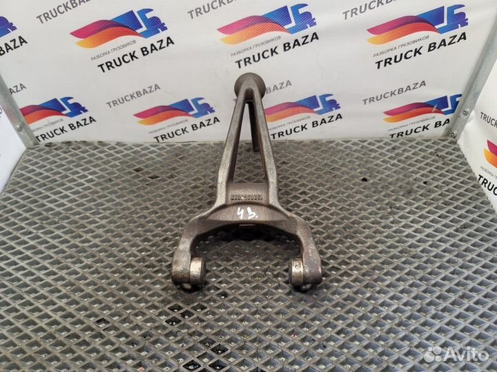 1328368033 Вилка сцепления