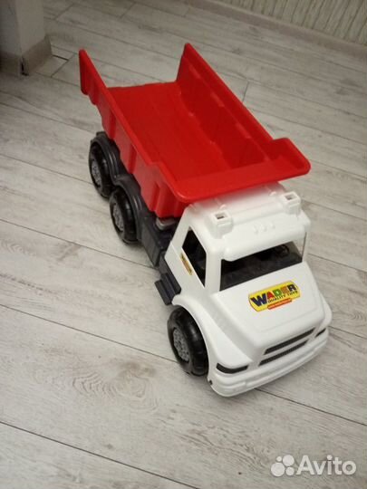Грузовик большой,70 см в длину