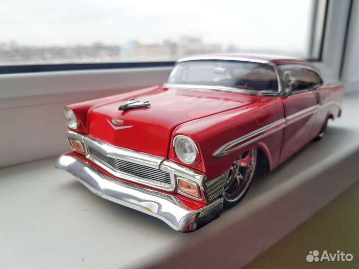Модель Chevrolet Belaire 1956 DUB city 1:18
