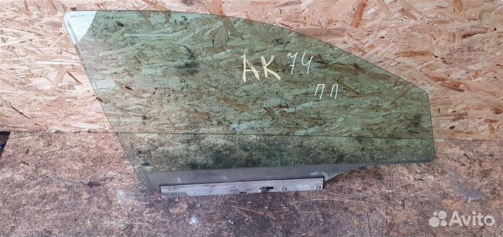 Стекло двери передней правой Opel Astra H 2004-20