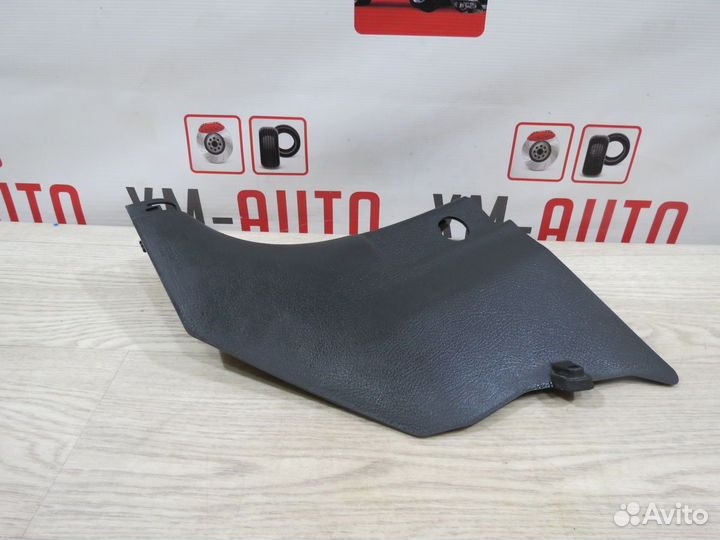 Накладка порога передняя левая Kia Sorento