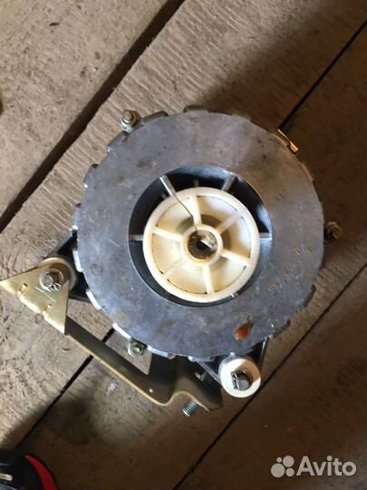 Двигататель стиральной машины