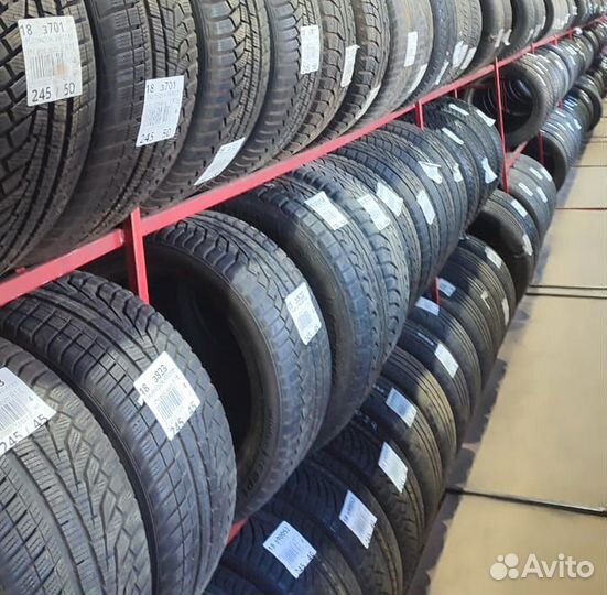 Nokian Tyres Hakkapeliitta R2 215/60 R17 98P