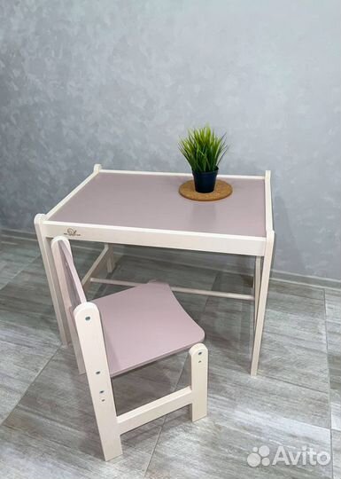 Столик и стульчик для детей деревянные (новый)