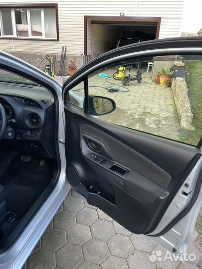 Toyota Vitz 1.0 CVT, 2018, 56 904 км